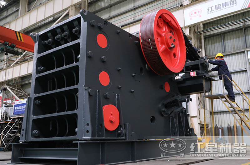 鄂破碎機900x1200時產(chǎn)多少噸？多少錢？