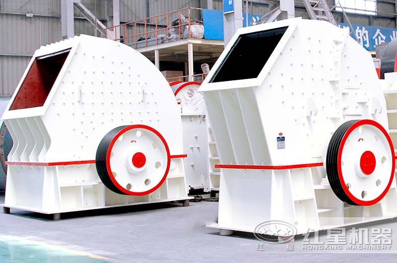 對比傳統(tǒng)錘破，一次成型單段錘破碎石強(qiáng)、出料更好