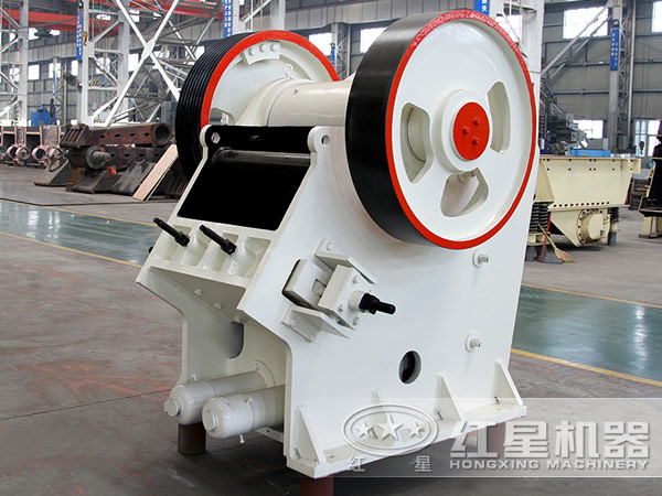 對比傳統(tǒng)鄂破機，新一代歐版鄂式破碎機具有哪些優(yōu)勢？